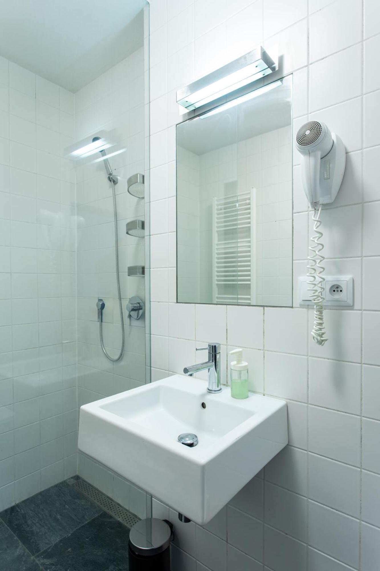 Prague Camping Dzban Екстериор снимка